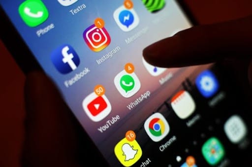 celular com aplicativos